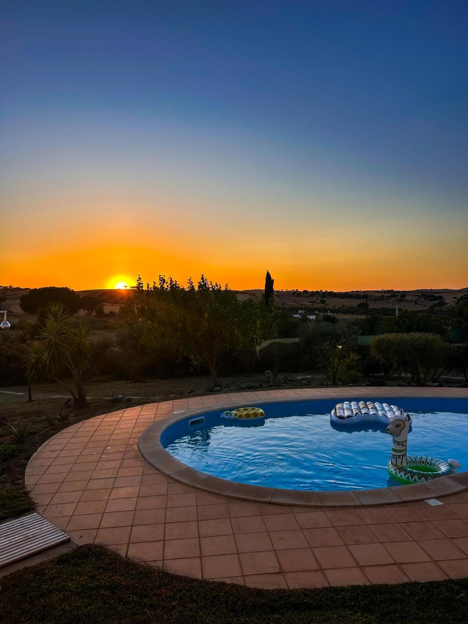 Por-Do-Sol Villa Sao Pedro do Corval Bagian luar foto